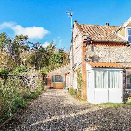 Rose Cottage Cromer Exterior photo